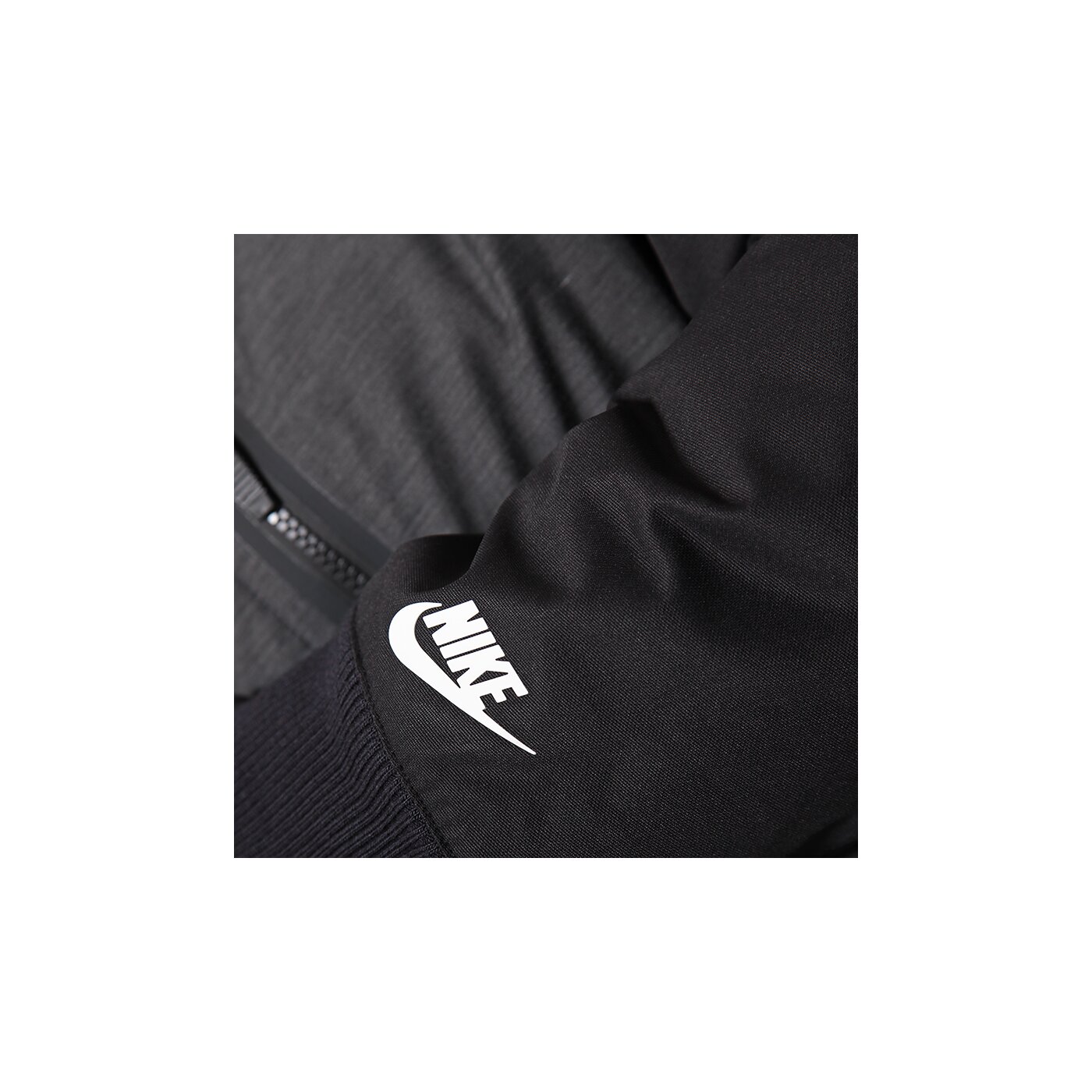 Kurtka zimowa męska NIKE KURTKA DEFENDER JKT-550 HOODED 614669010 kolor czarny