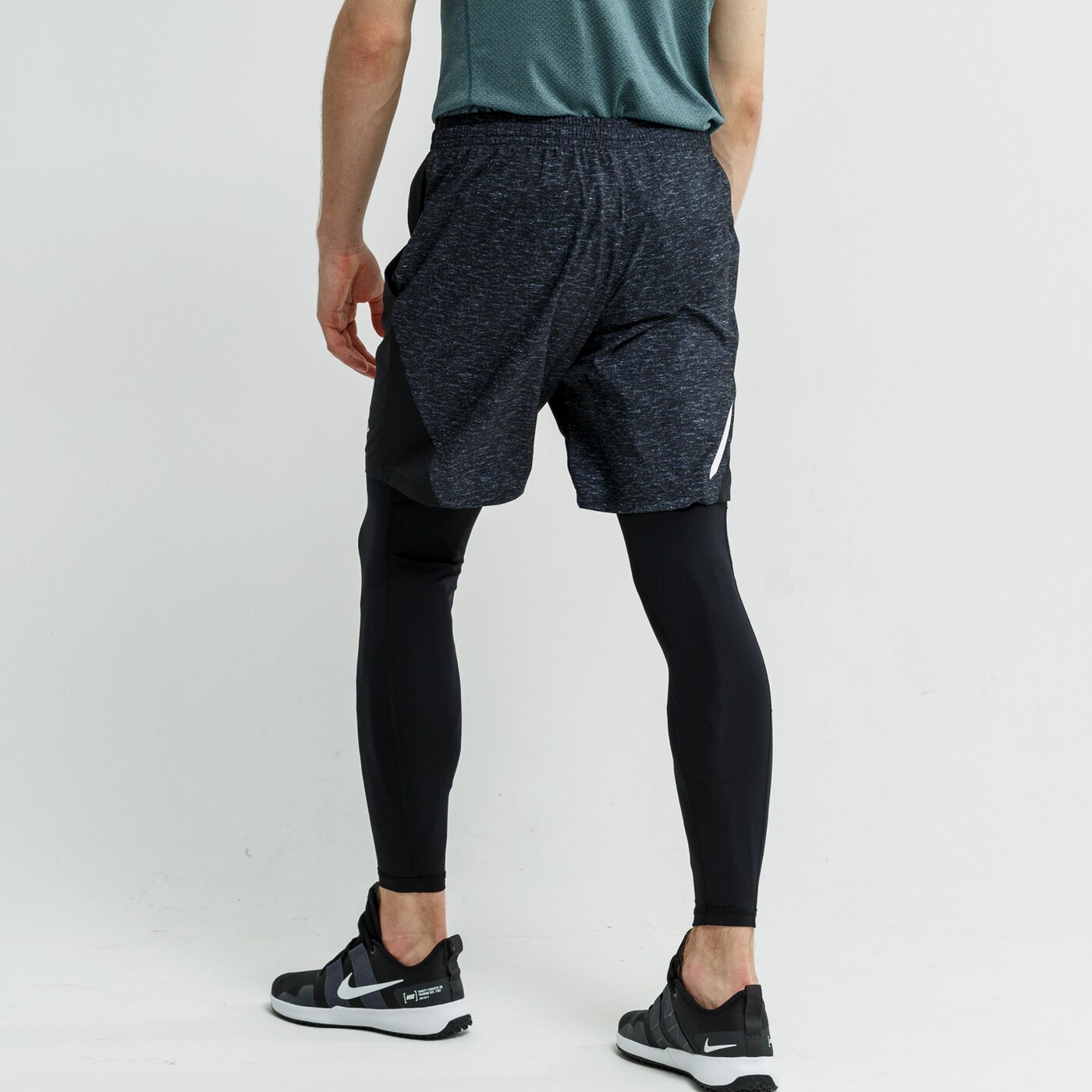 Spodenki męskie UMBRO SZORTY SILO TRAINING WOVEN 65321u-1ap kolor czarny