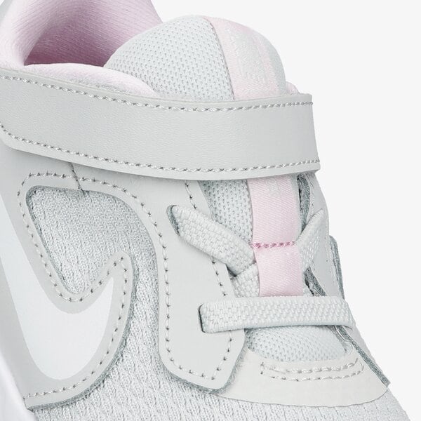 Buty do biegania dla dzieci NIKE REVOLUTION 5 bq5673-021 kolor szary