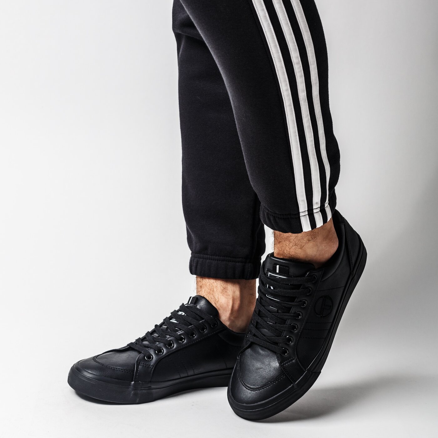 Buty sportowe męskie SERGIO TACCHINI ST.JAMES VINTAGE stm81017004 kolor czarny