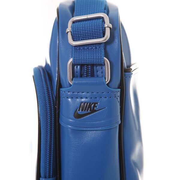Torba sportowa damska NIKE TORBA HERITAGE SI SMALL ITEMS II ba4270490 kolor niebieski