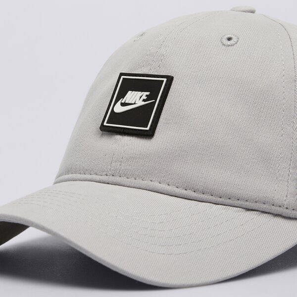 Czapka z daszkiem damska NIKE CZAPKA FUTURA PATCH CURVE BRIM CAP 8a3014g6u kolor szary