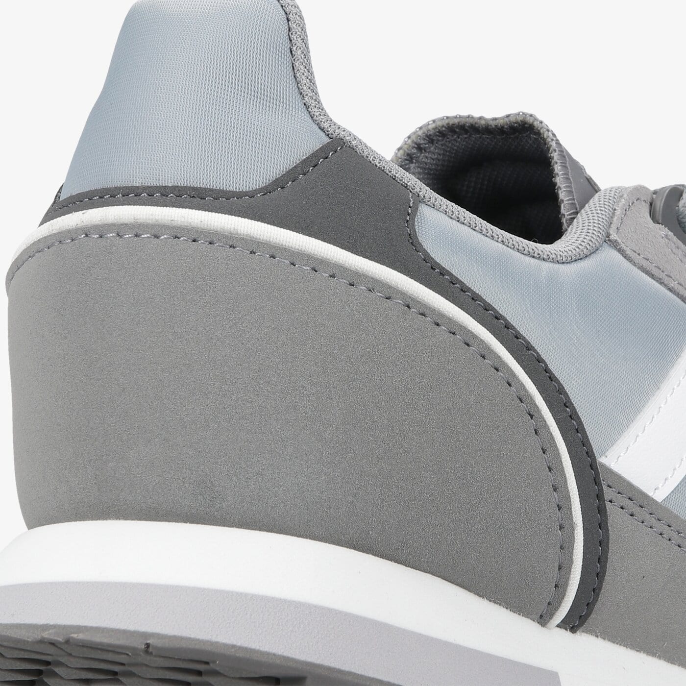 Buty sportowe męskie ADIDAS 8K 2020 fy8038 kolor szary