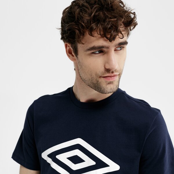 Koszulka męska UMBRO T-SHIRT SS FW LARGE LOGO COTTON 65352u-y70 kolor granatowy