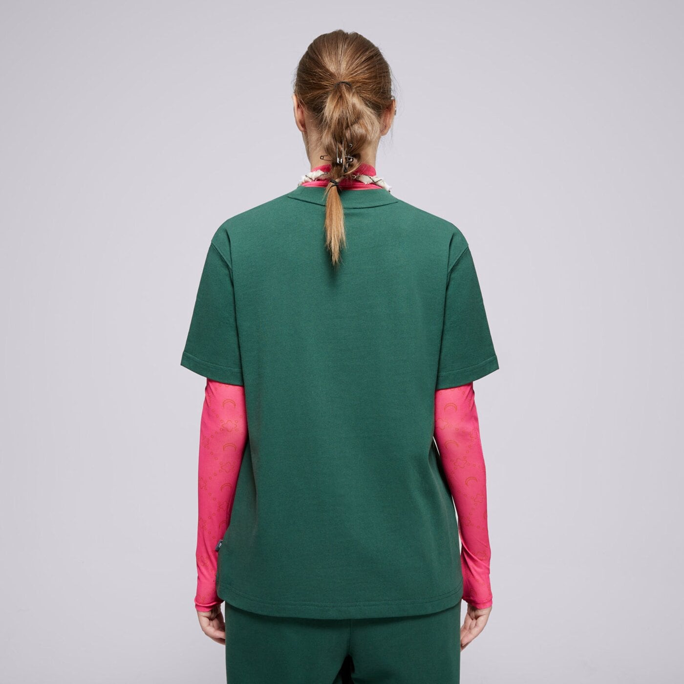 Koszulka damska NEW BALANCE T-SHIRT ATHLETICS OVERSIZED CREST T-SHIRT wt43548nwg kolor zielony