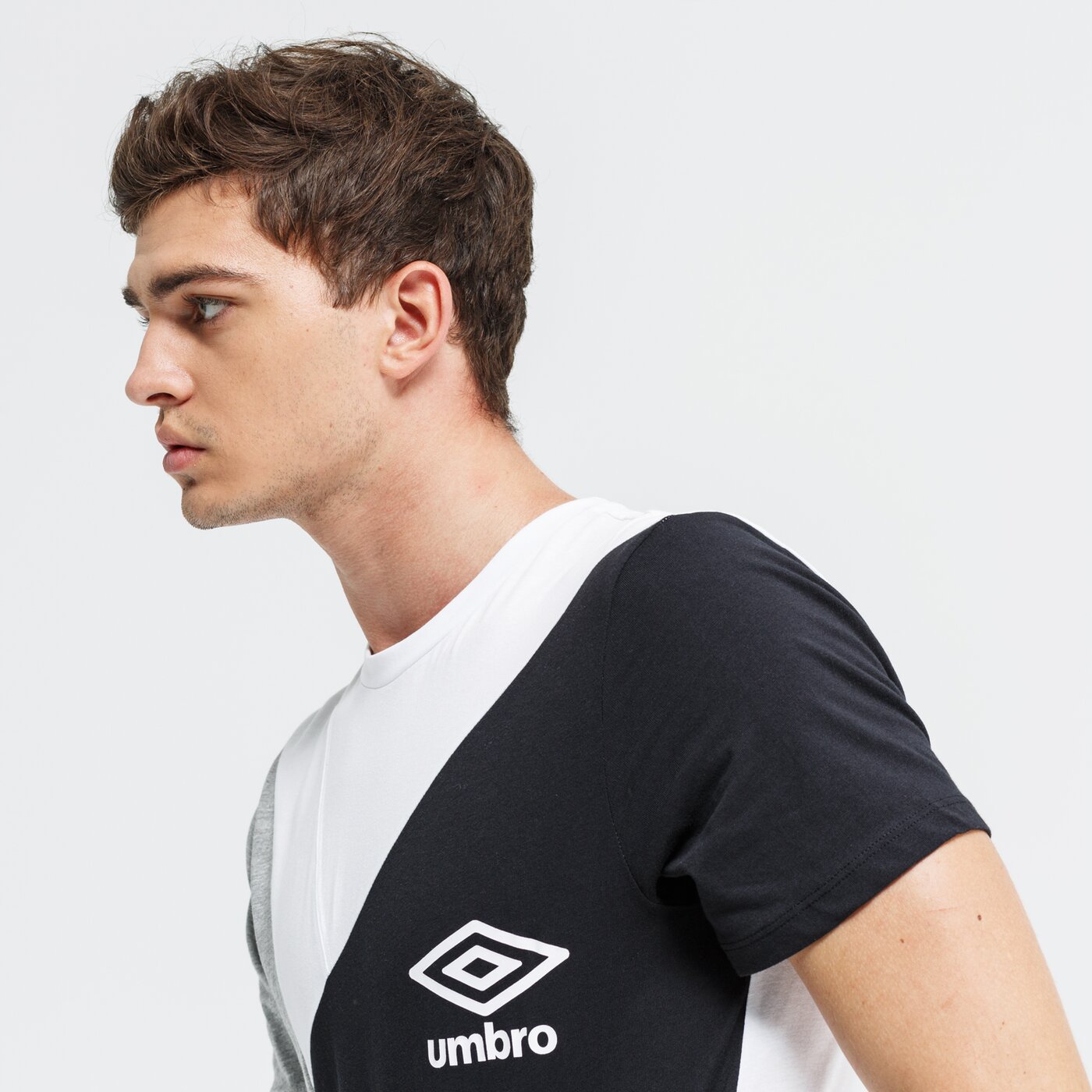 Koszulka męska UMBRO T-SHIRT SS COLOURBLOCK 65516u-hf7 kolor czarny