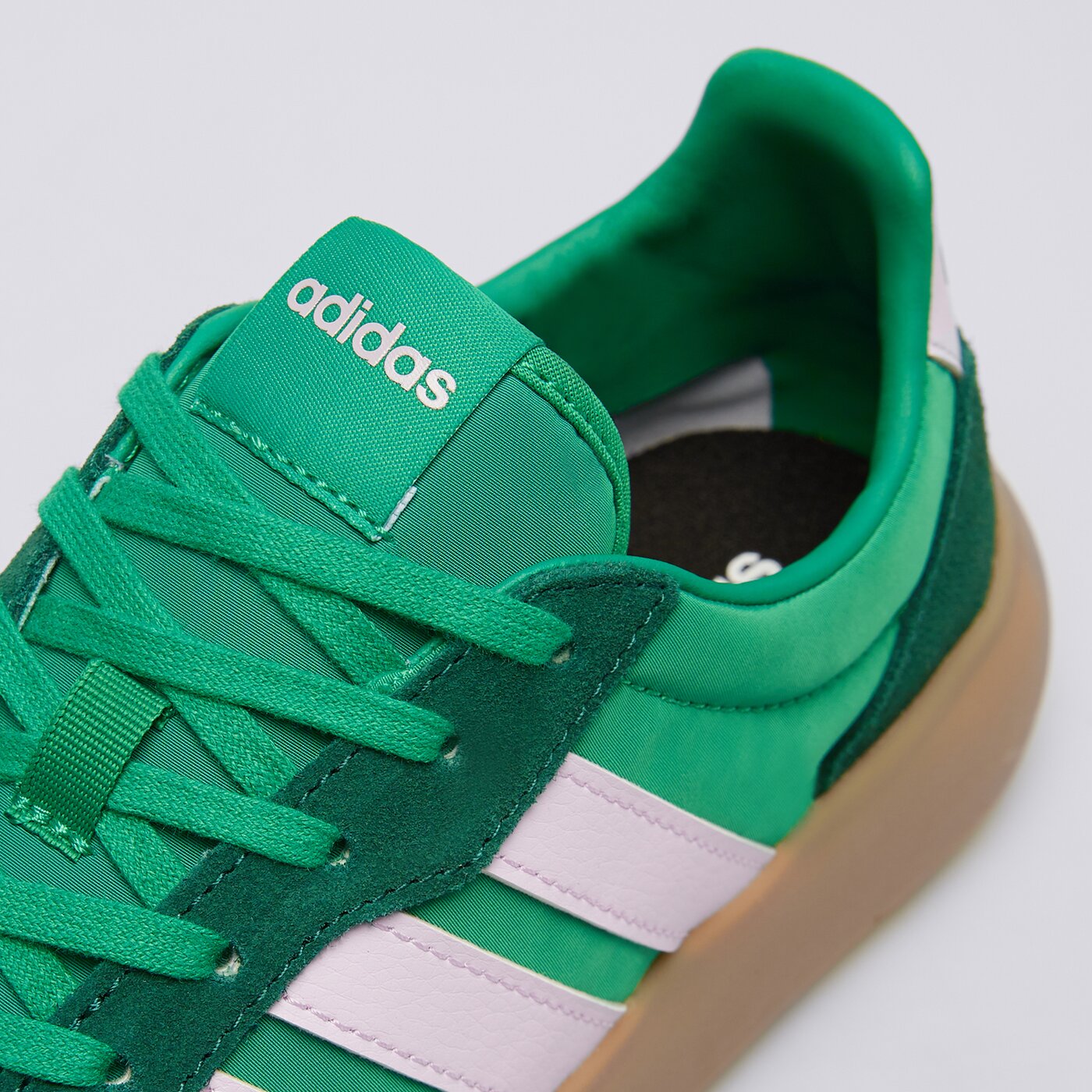 Buty sportowe damskie ADIDAS BARREDA DECODE ji2324 kolor zielony