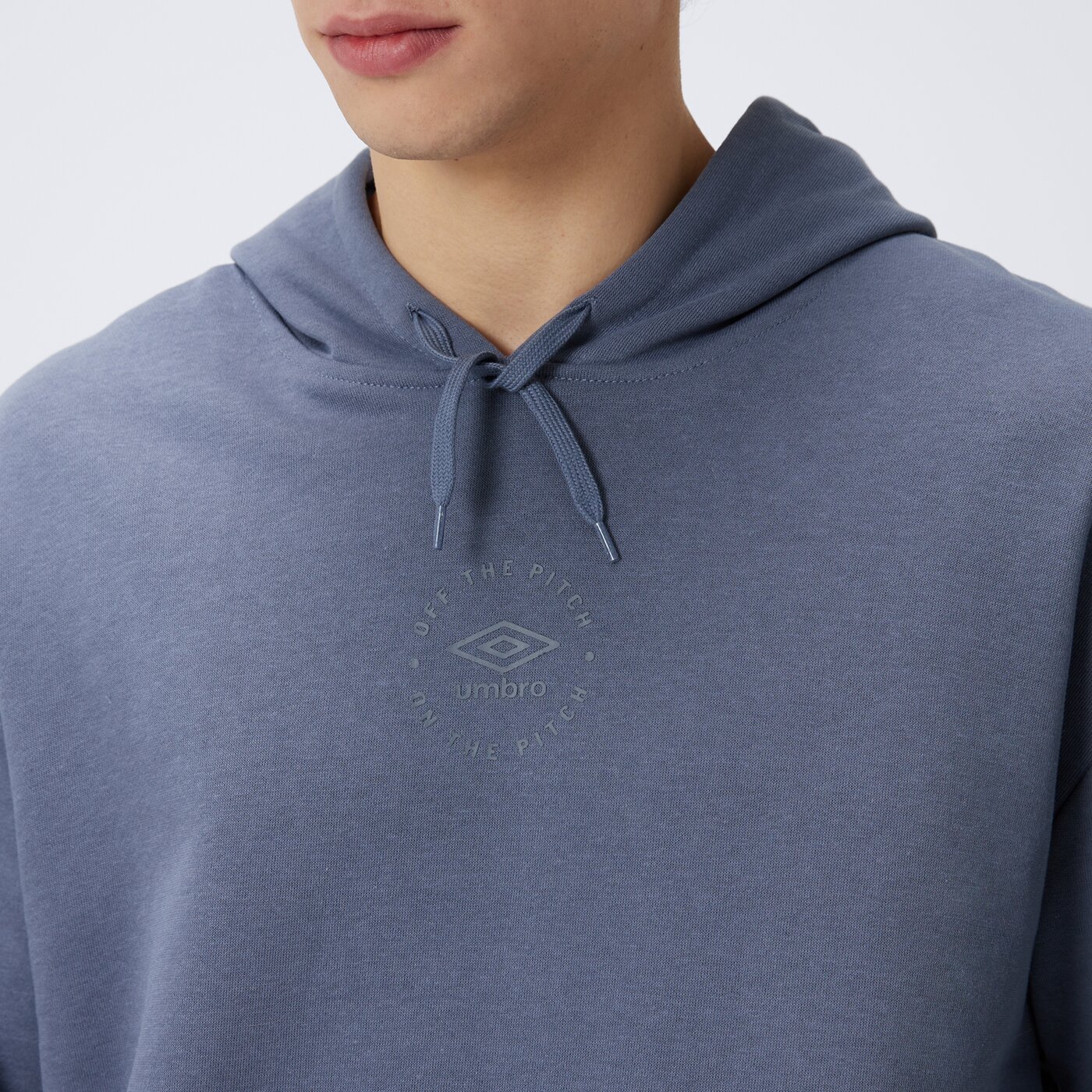 Bluza męska UMBRO BLUZA Z KAPTUREM RLXD HOODIE 66606u-g2b kolor niebieski