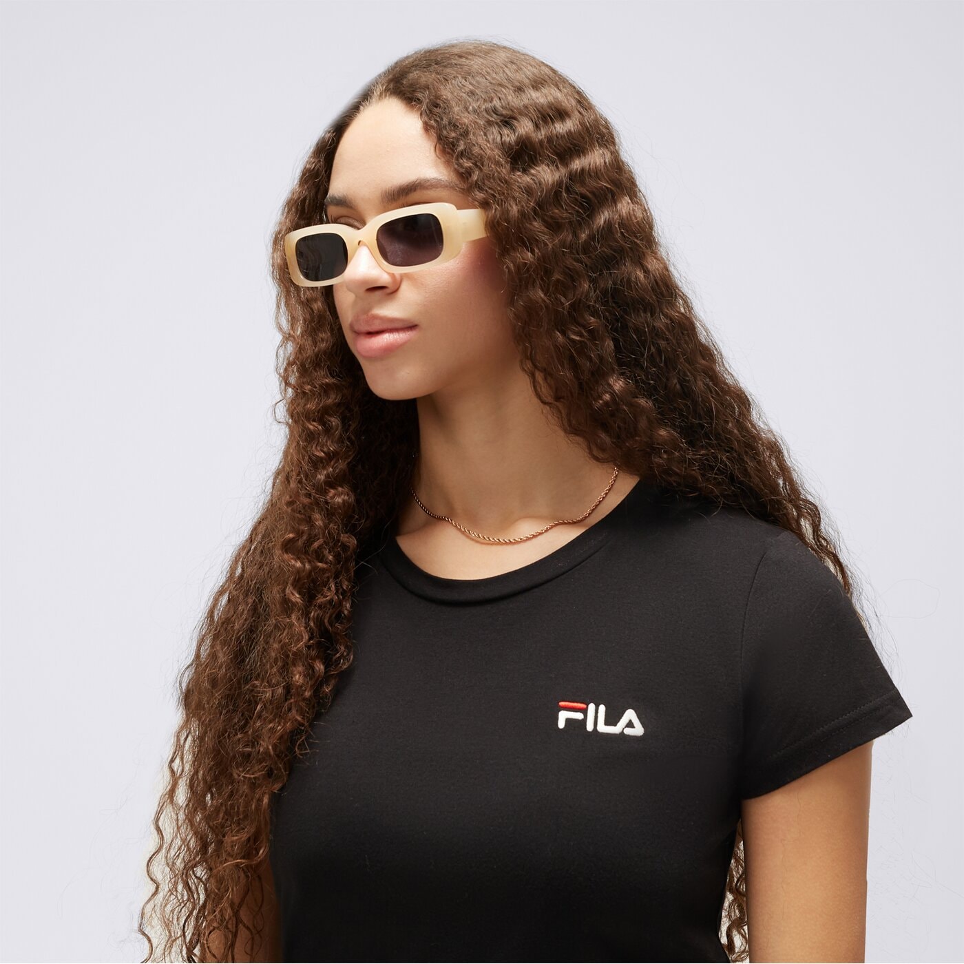 Koszulka damska FILA T-SHIRT CECILOO fw22spw510000 kolor czarny