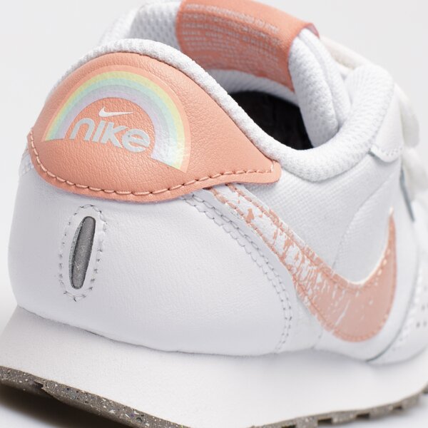 Buty dziecięce NIKE MD VALIANT SE dm1271-100 kolor biały