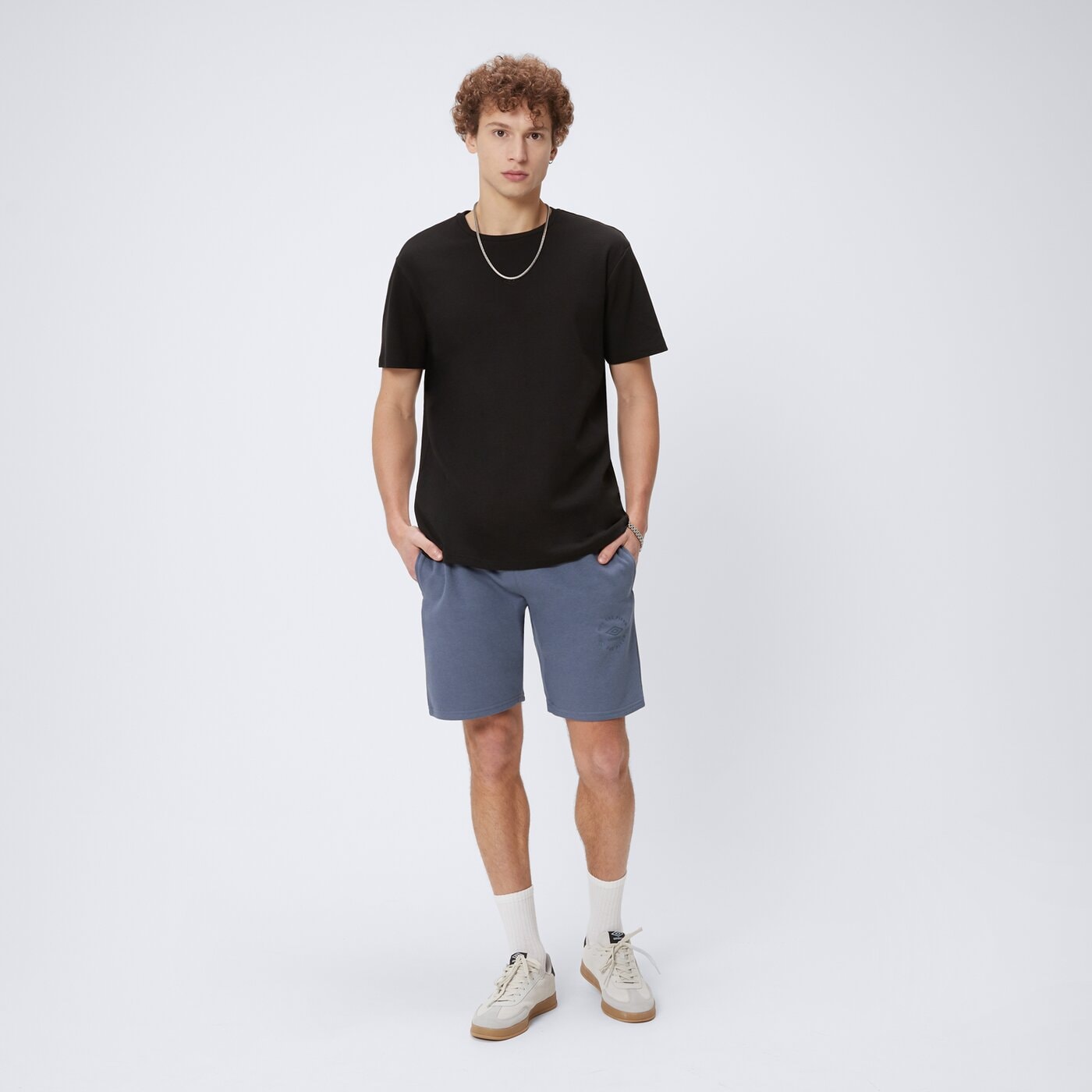 Koszulka męska UMBRO T-SHIRT ESS SMALL LOGO ul125tsm81002 kolor czarny