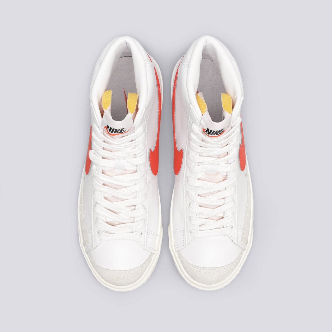 Buty sportowe damskie NIKE BLAZER MID 77 cz1055-101 kolor biały