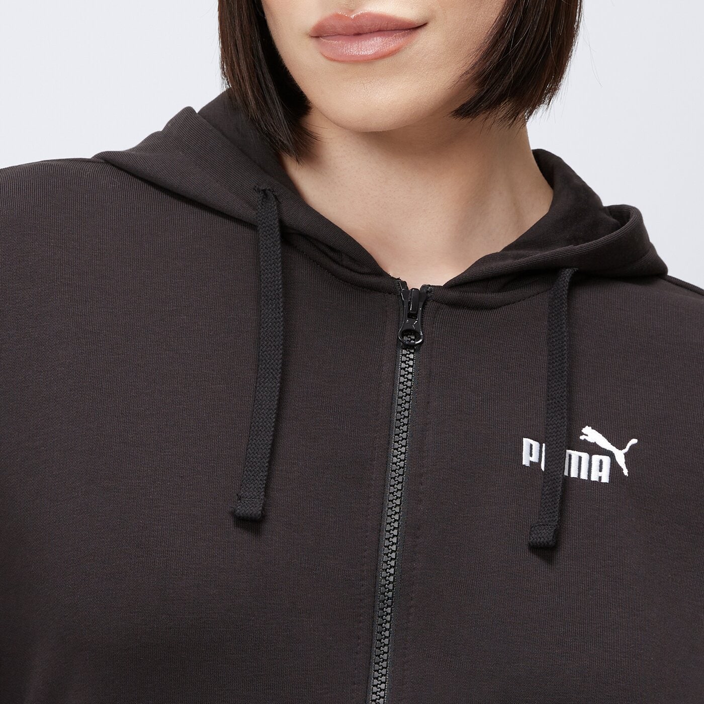 Bluza damska PUMA BLUZA ROZPINANA Z KAPTUREM ESS SMALL NO. 1 682410 01 kolor czarny