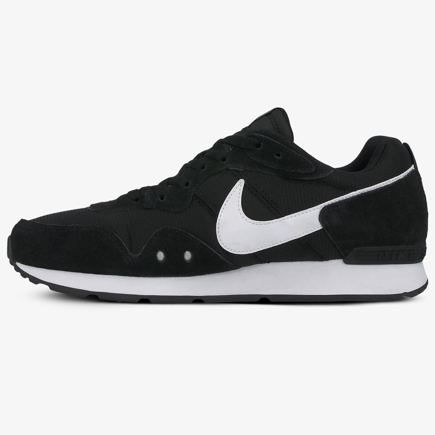 nike men's venture runner stores