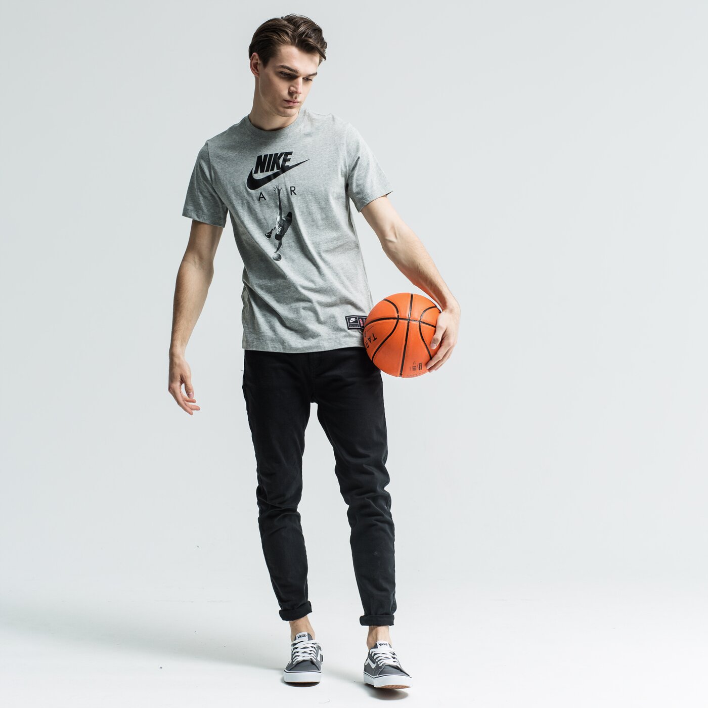 Koszulka męska NIKE T-SHIRT SS M NSW CLTR NIKE AIR 2 ar5046-063 kolor szary