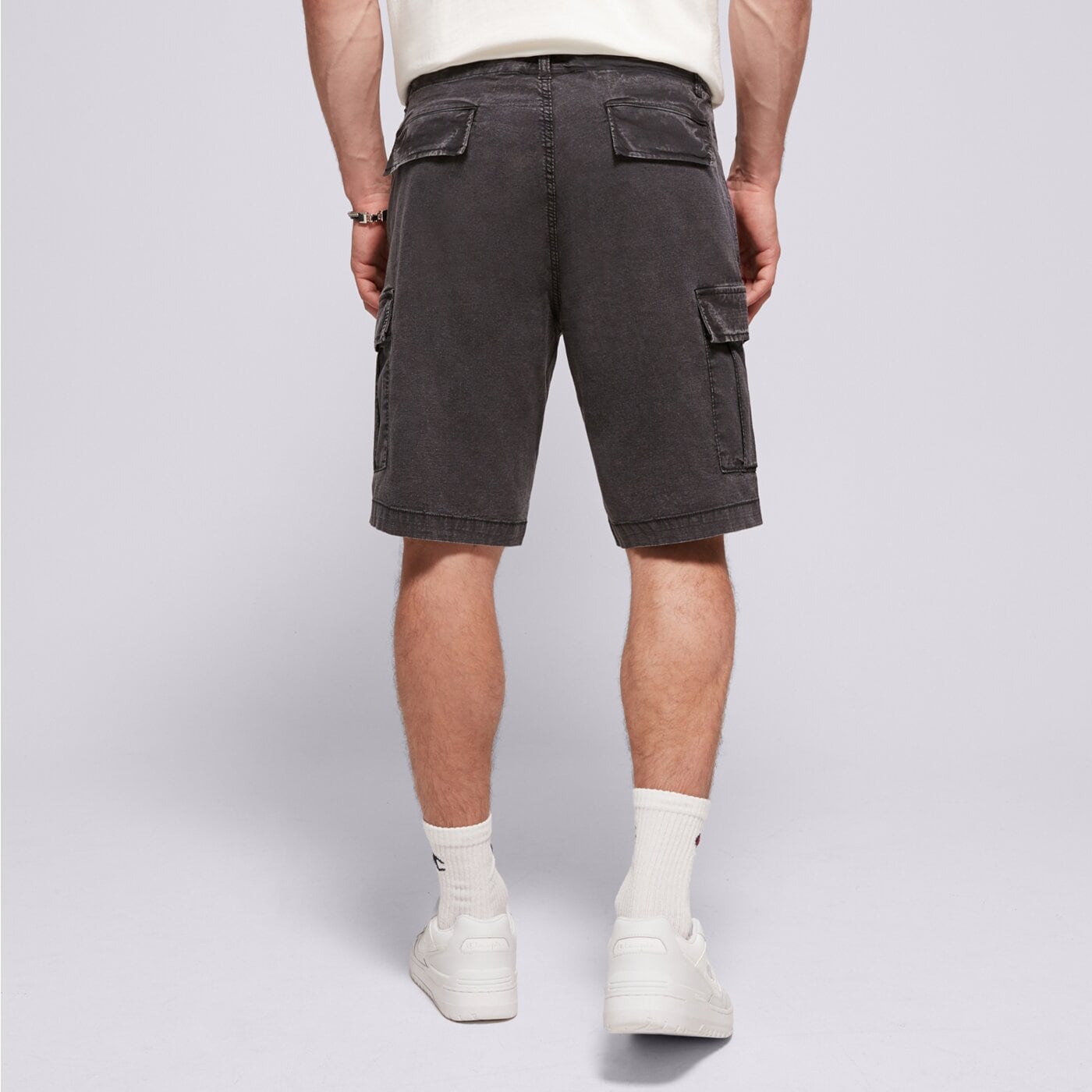 Spodenki męskie CHAMPION SZORTY WOVEN CARGO SHORT 220751 kk001 kolor czarny