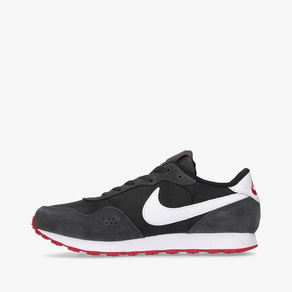 Buty dziecięce NIKE MD VALIANT cn8558-016 kolor czarny