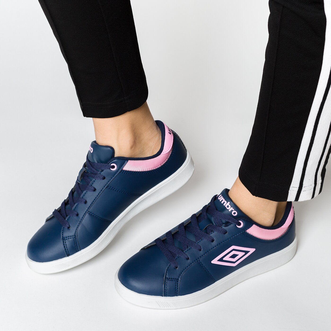 Buty dziecięce UMBRO MEDWAY 4 LACE - JNR 40275ufsn kolor granatowy