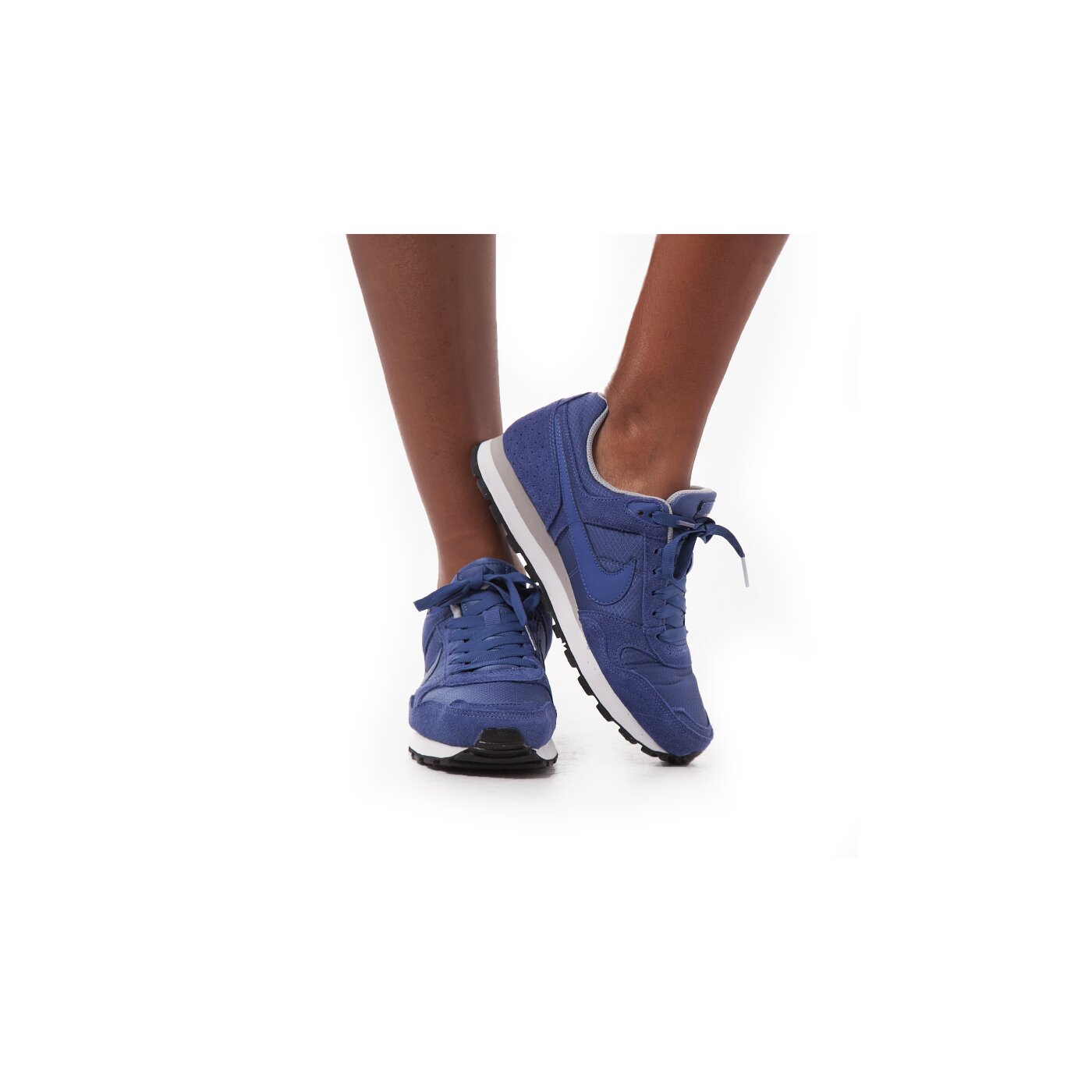 Buty sportowe damskie NIKE WMNS MD RUNNER  629635440 kolor granatowy