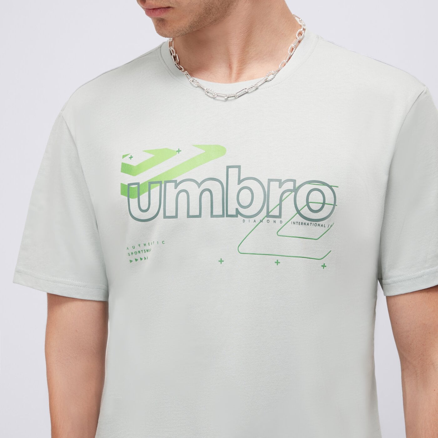 Koszulka męska UMBRO T-SHIRT ESS LINEAR LOGO ul125tsm01001 kolor zielony