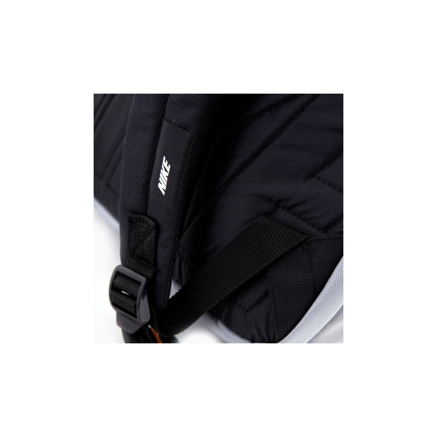 Plecak damski NIKE PLECAK GRAPHIC NORTH CLSC II BP ba3341096 kolor szary