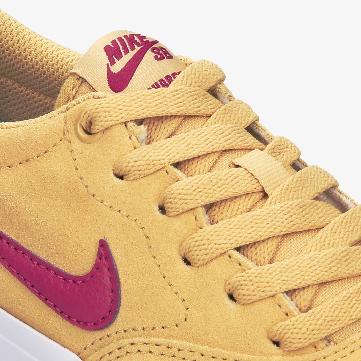 Buty sportowe damskie NIKE SB CHARGE SUEDE  cq2470-200 kolor beżowy