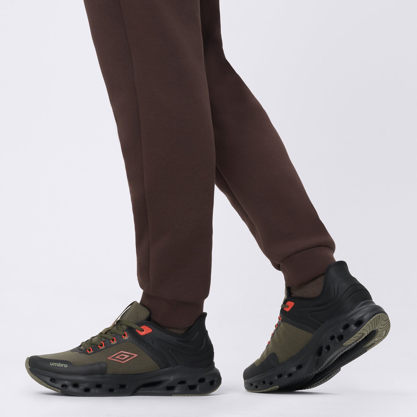 Buty sportowe męskie UMBRO SHAFT ummx125001 kolor khaki