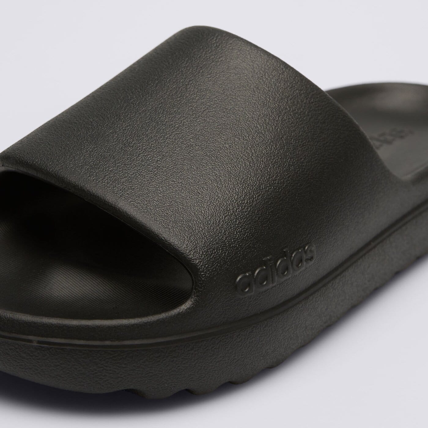 Klapki damskie ADIDAS ADILETTE LUMIA jp9580 kolor czarny