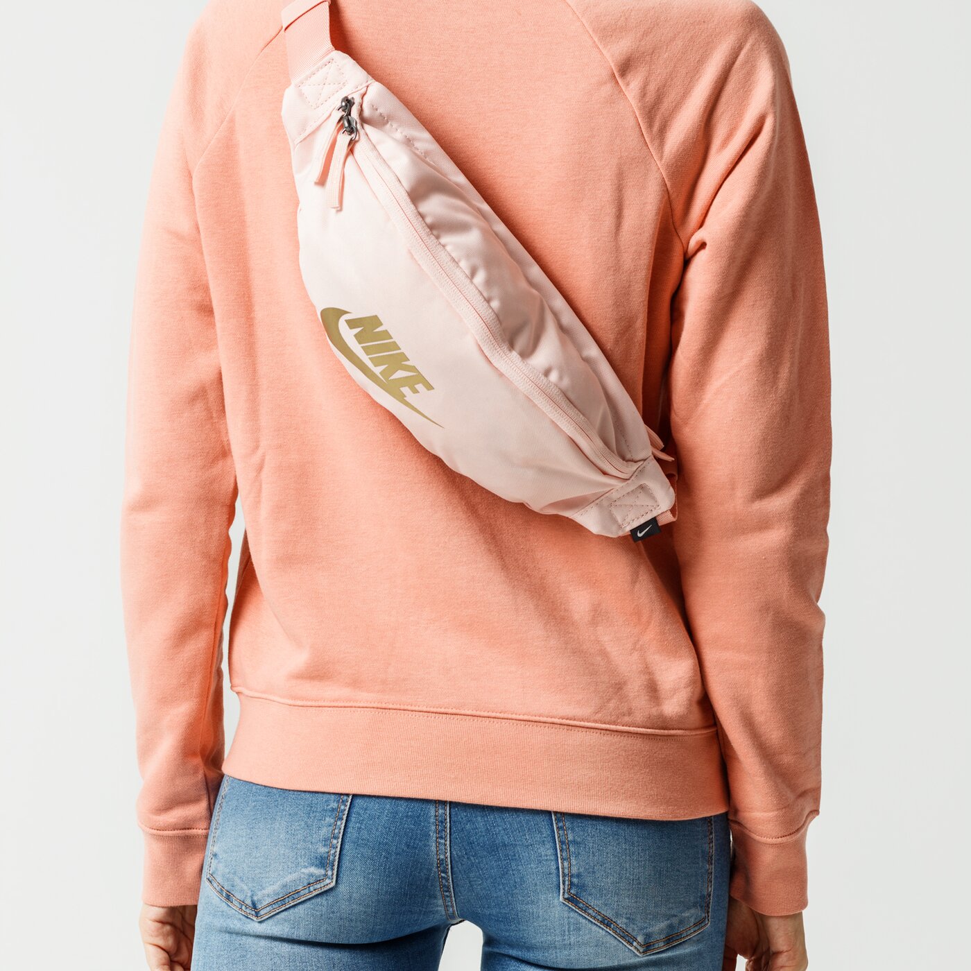 Nerka (saszetka na pas) damska sportowa NIKE NERKA SPORTSWEAR HERITAGE ba5750-682 kolor różowy