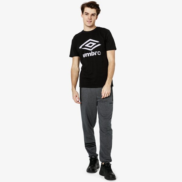 Koszulka męska UMBRO T-SHIRT SS INK GRAPHIC 65445u-fl3 kolor czarny