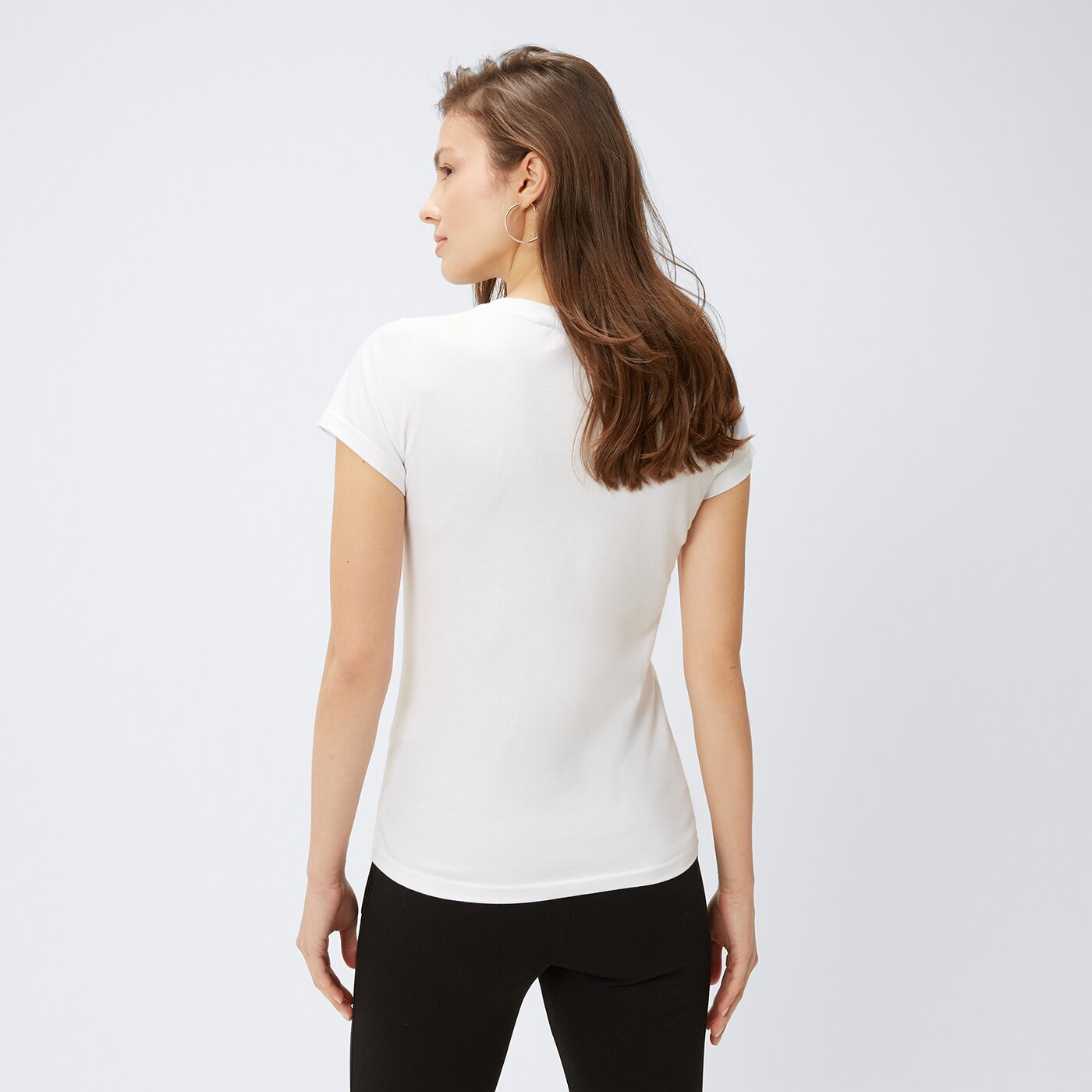 Koszulka damska FILA T-SHIRT CECILOO fw22spw510100 kolor biały