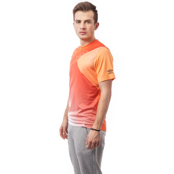 Koszulka męska UMBRO T-SHIRT VELOCITA GRAPHIC TRAINING JERSEY 62894udlx kolor czarny