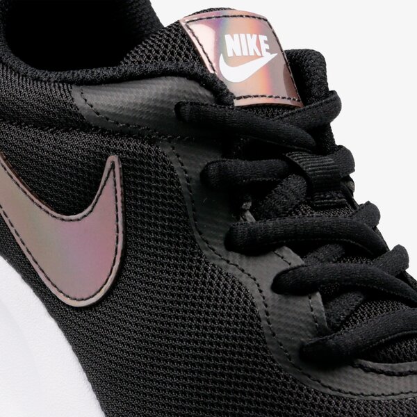 Buty sportowe damskie NIKE WMNS TANJUN 812655-009 kolor czarny