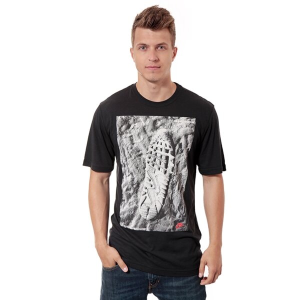 Koszulka męska NIKE T-SHIRT TEE-MOON WALKIN 619529010 kolor czarny