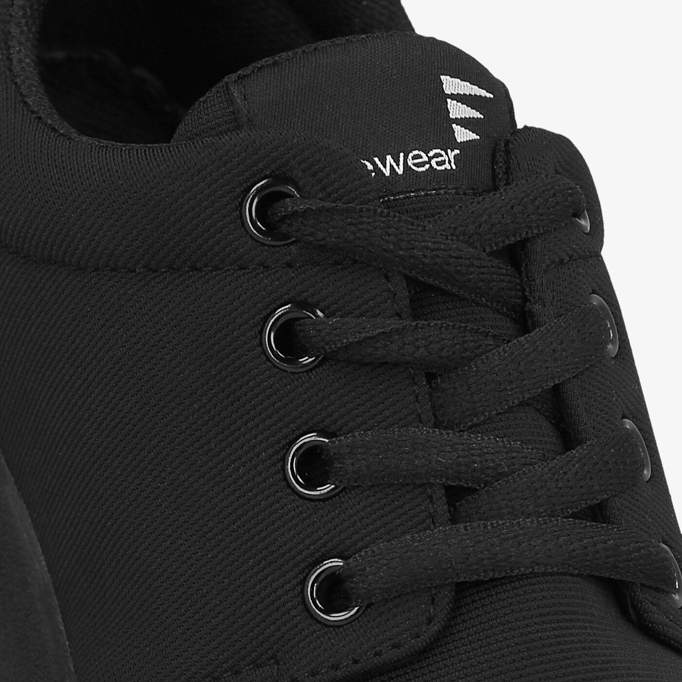 Buty sportowe damskie FEEWEAR FRISKY WMNS fwwd117003 kolor czarny