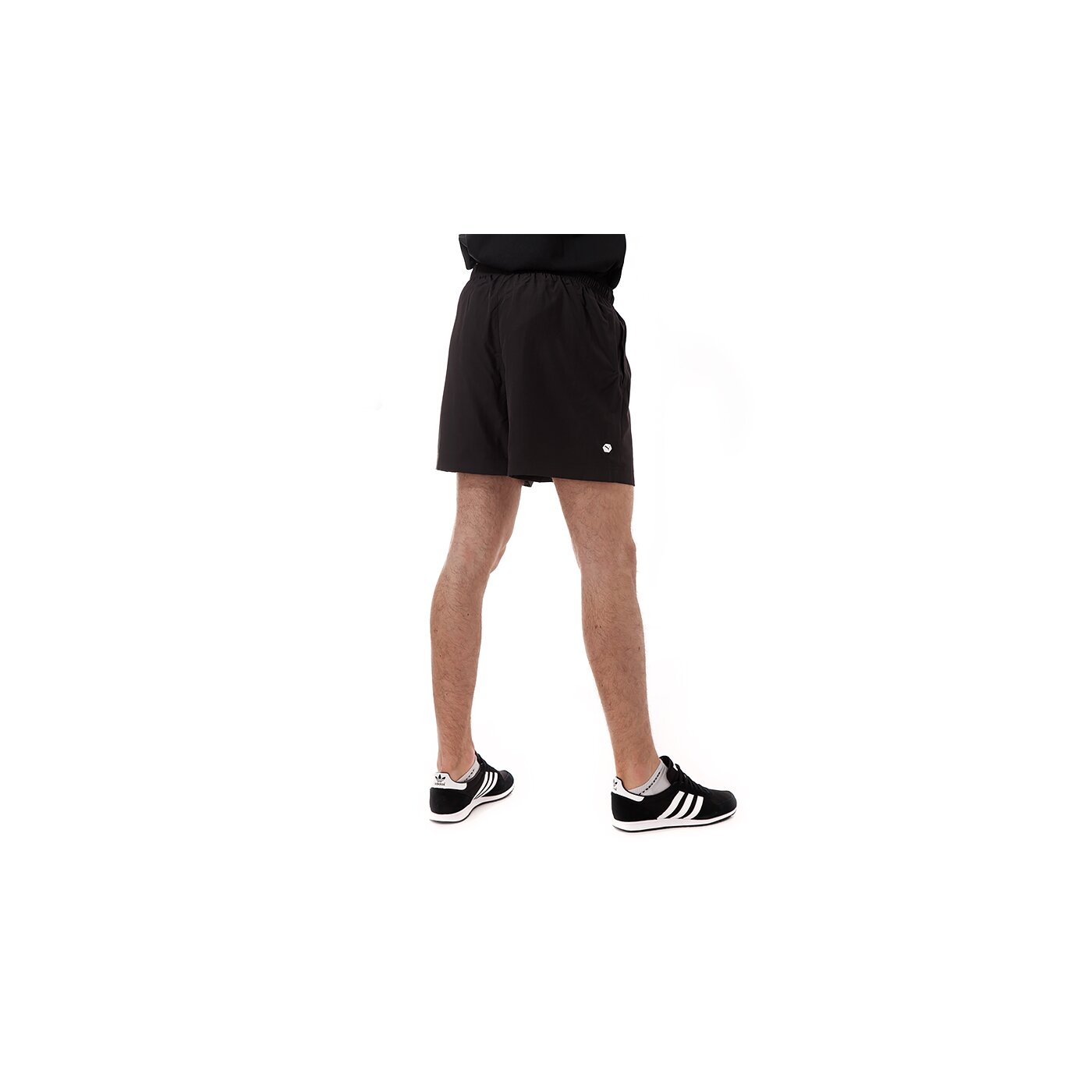 Spodenki męskie PUMA SZORTY ESS WOVEN SHORTS 82400201 kolor czarny