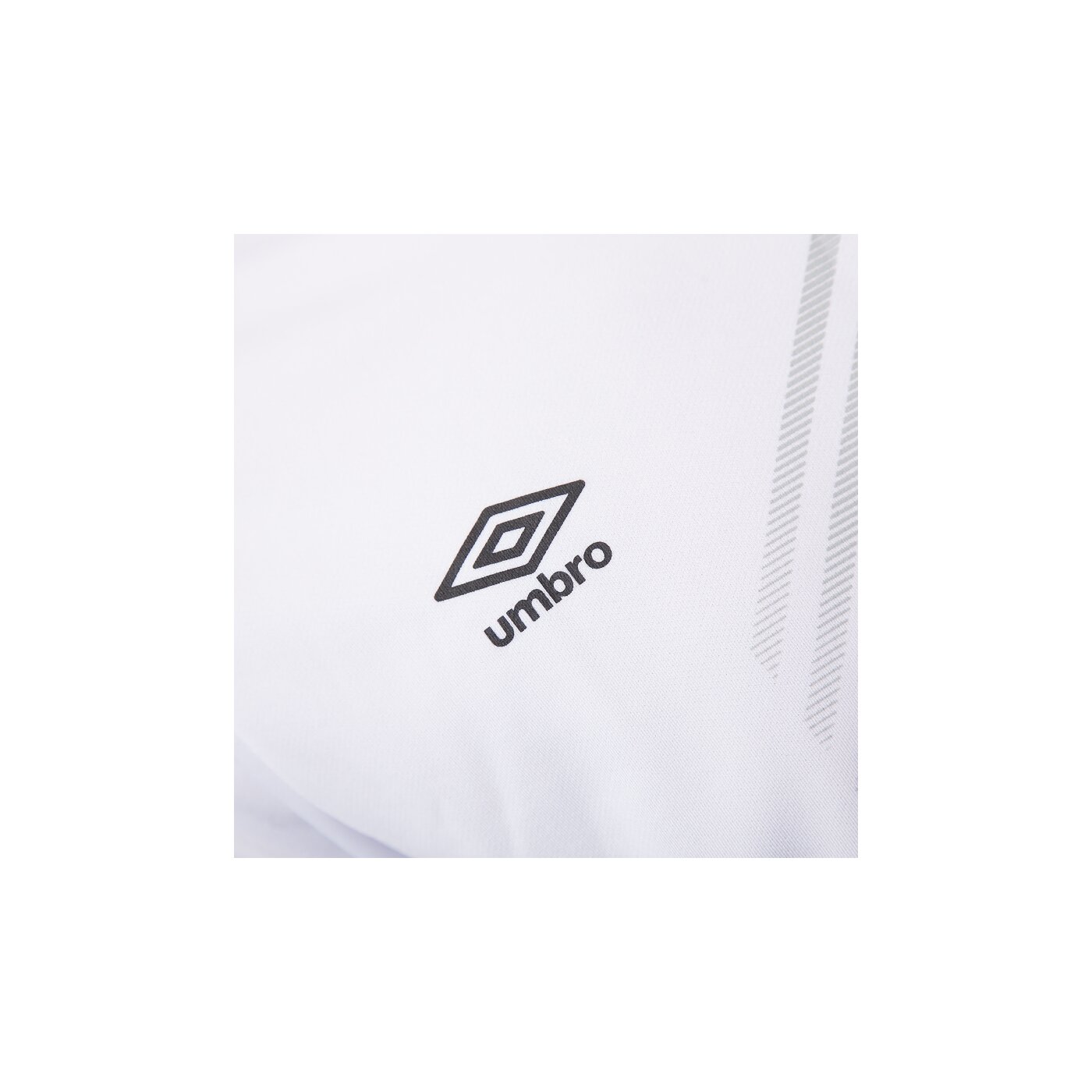 Koszulka męska UMBRO T-SHIRT PRO TRAINING GRAPHIC POLY TEE 2 62918u002 kolor biały