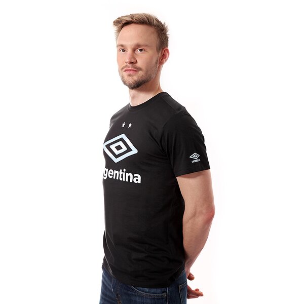 Koszulka męska UMBRO T-SHIRT 2014 - ARGENTINA FLAG LOGO 62350u090 kolor czarny