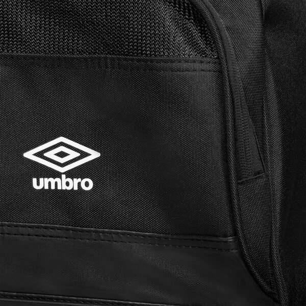 UMBRO TORBA MEDIUM WHEELED HOLDALL 30472u090 kolor czarny