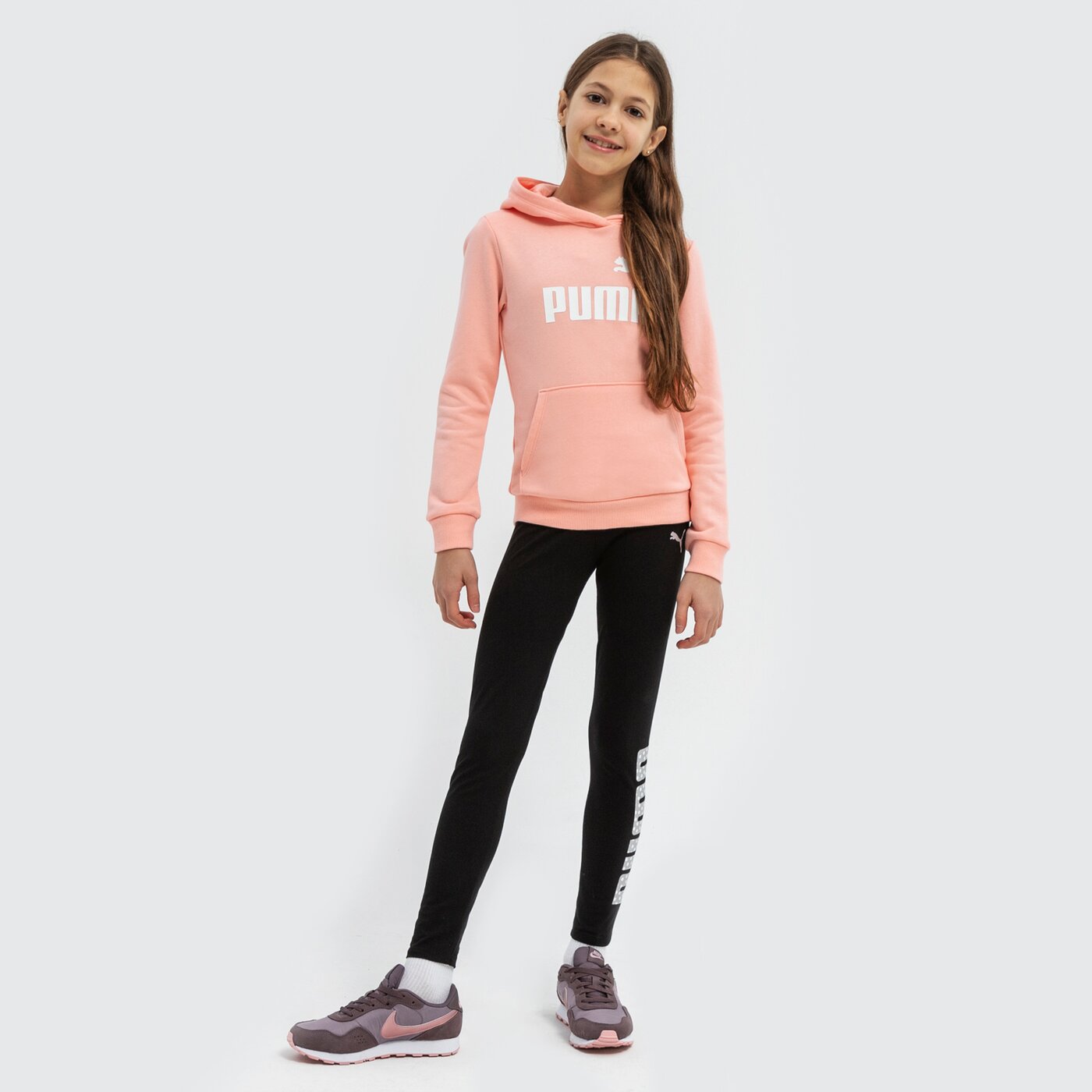 Bluza dziecięca PUMA BLUZA Z KAPTUREM ESS LOGO TR G 587030 26 kolor różowy