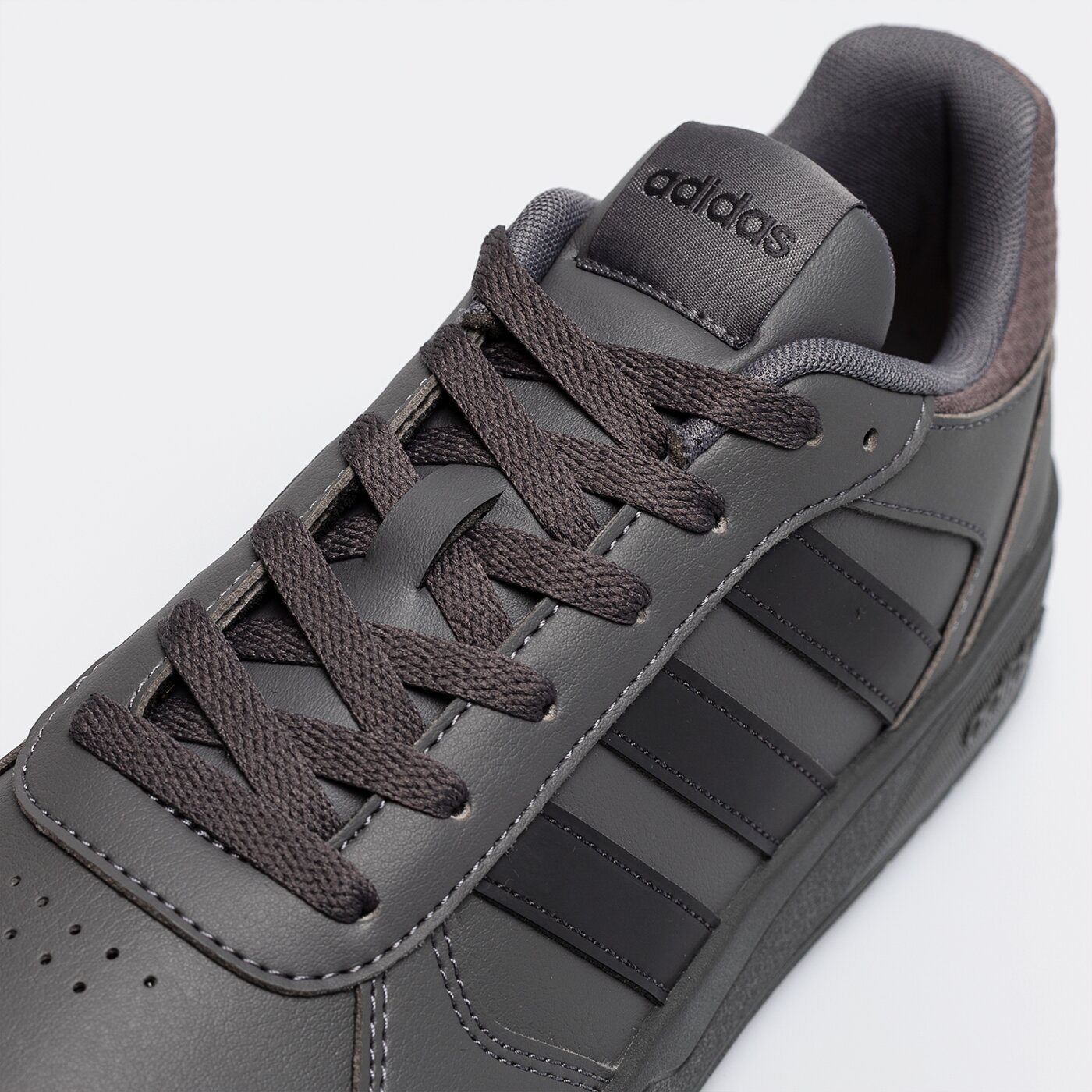 Buty sportowe męskie ADIDAS COURTBEAT gw9726 kolor szary