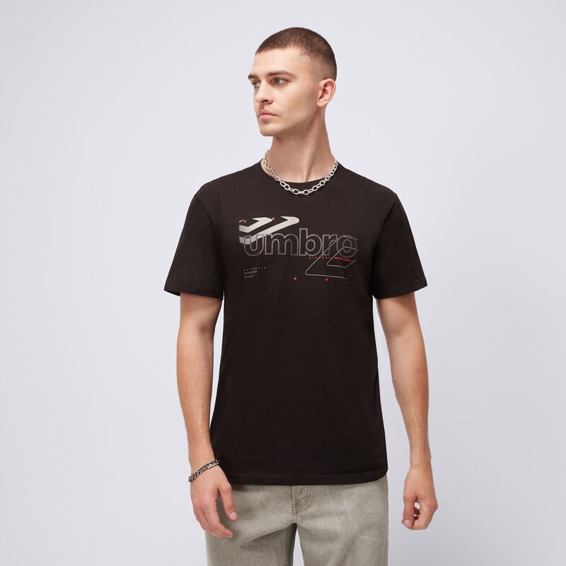 ★UMBRO★ HBL Weekend Hooligan Pigment Dying Lettering Graph Ubrania męskie, odzież sportowa Umbro kolor czarny - sporty