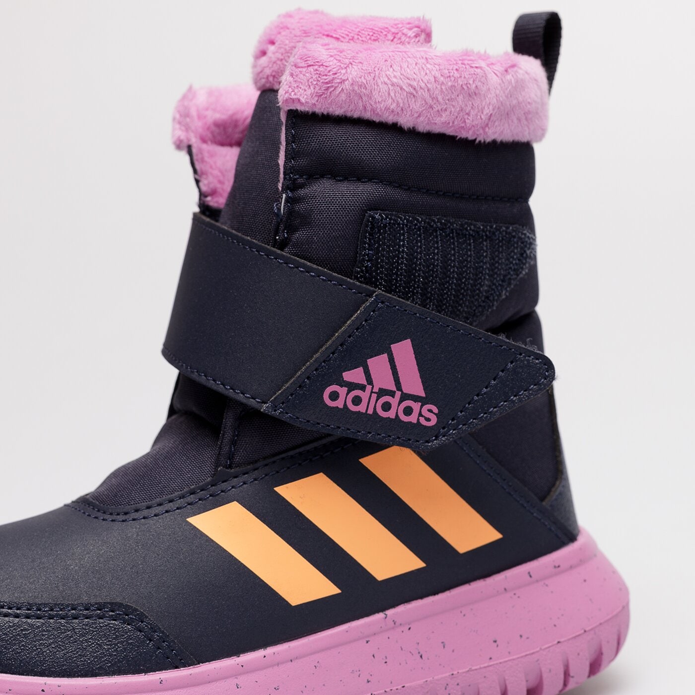 Buty trekkingowe dla dzieci ADIDAS WINTERPLAY C gz6795 kolor granatowy