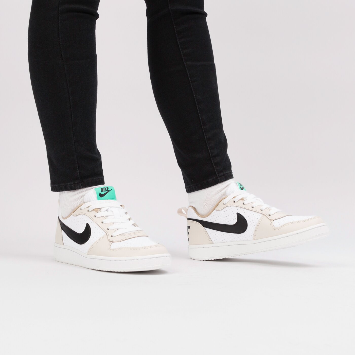Buty dziecięce NIKE COURT BOROUGH LOW (GS) dz2783-101 kolor beżowy