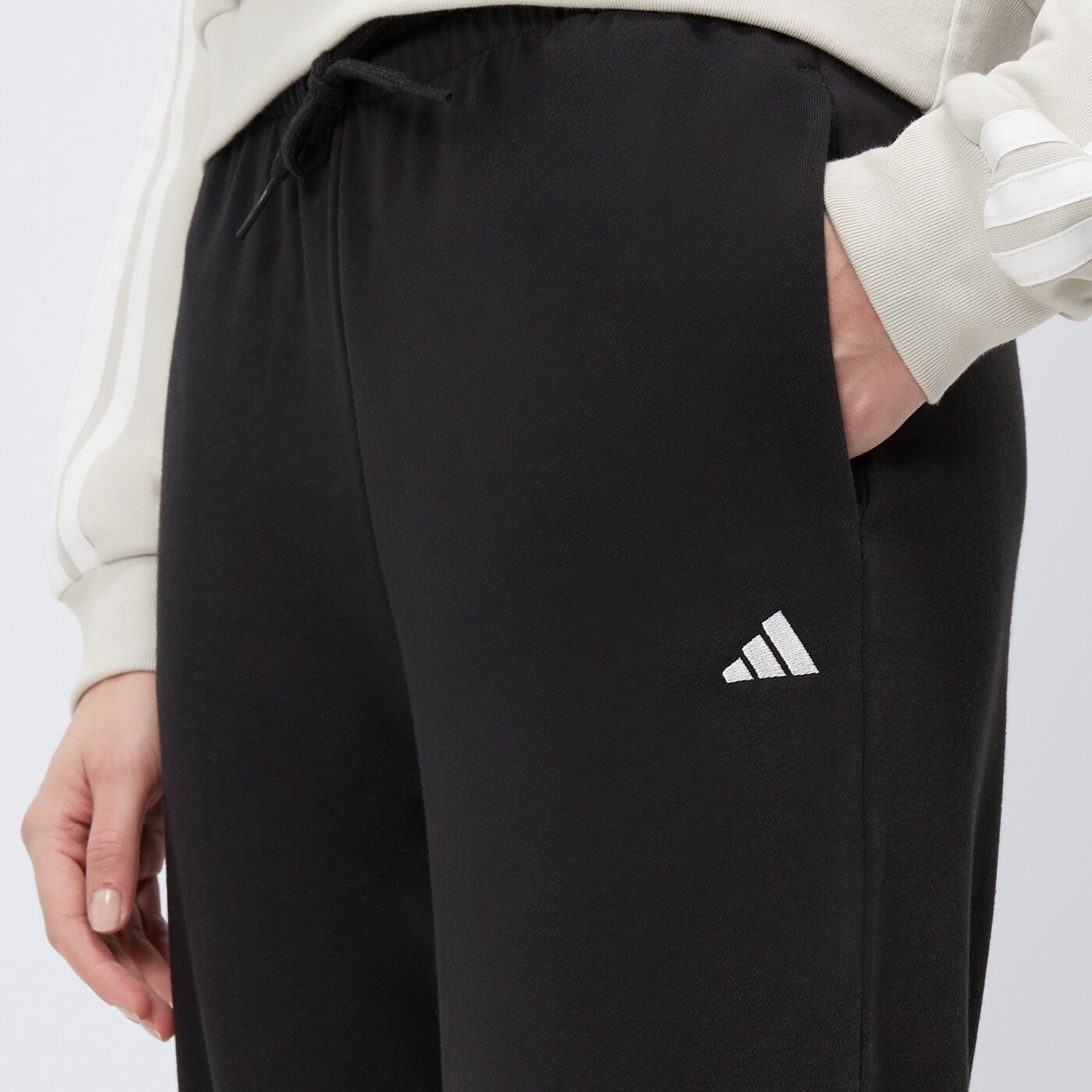 Spodnie dresowe damskie ADIDAS SPODNIE W SL FT CF PT jd7999 kolor czarny