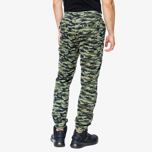 Spodnie dresowe męskie UMBRO SPODNIE MOSS ul18spm03002 kolor multicolor