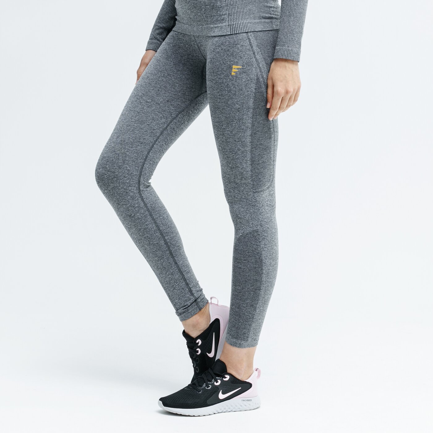 Spodnie dresowe damskie FEEWEAR LEGGINGS TERMICZNE ERMINE fw39bid51001 kolor szary