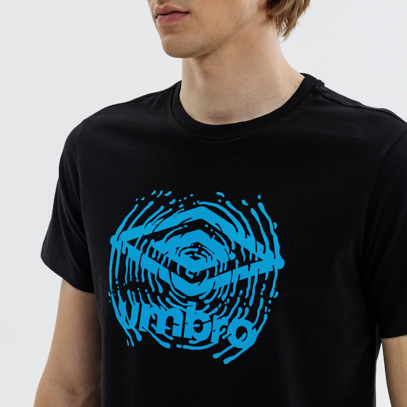 Koszulka męska UMBRO T-SHIRT NENEKO ul321tsm01001 kolor czarny