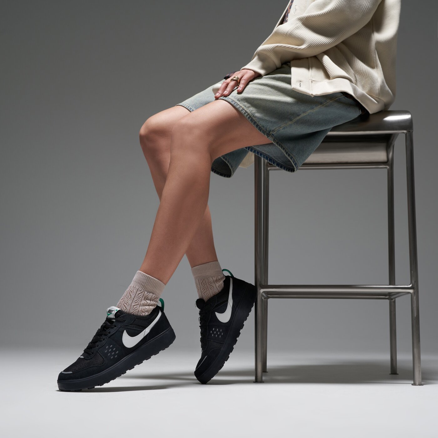 Buty dziecięce NIKE C1TY hq0028-001 kolor czarny