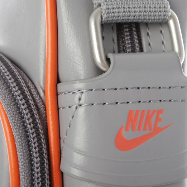 Torba sportowa damska NIKE TORBA HERITAGE SI SMALL ITEMS II ba4270099 kolor szary